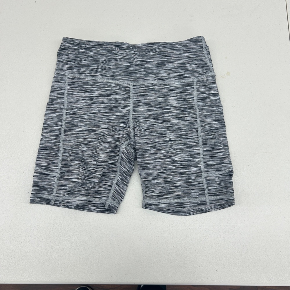 IUGA Gray Patterned Workout Shorts size L